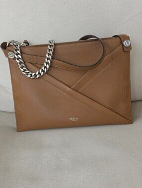 Mulberry M Zipped Bag